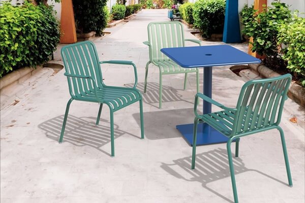 Colorful Aluminium Garden Table and Chairs