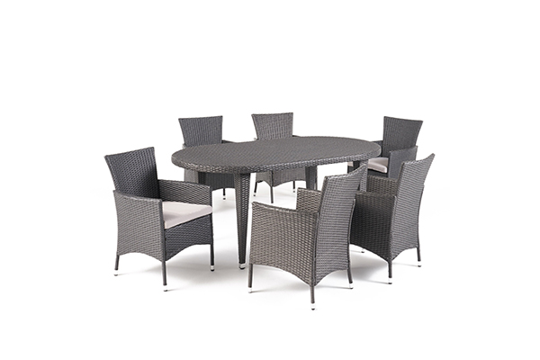 Outdoor 7-piece Oval Wicker Patio Dining Set with Cushions