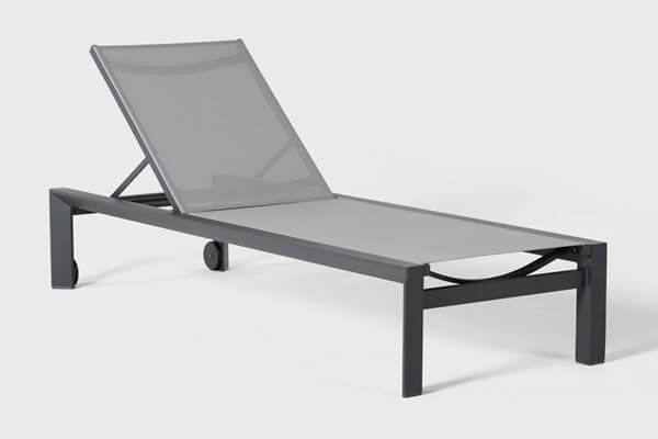 Outdoor Chaise Lounge With Wheels